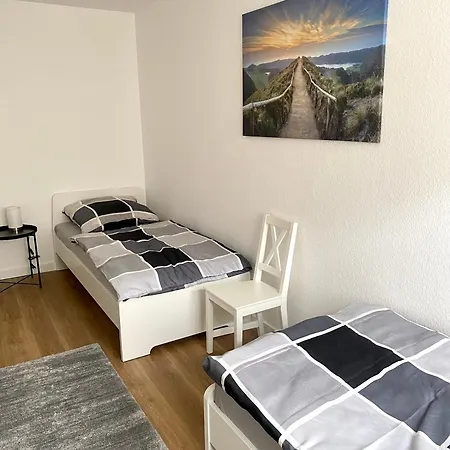 Spacious 3-bed Wifi, Netflix, Self Check-in Appartement