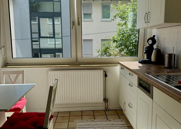 Spacious 3-bed Wifi, Netflix, Self Check-in Lejlighed